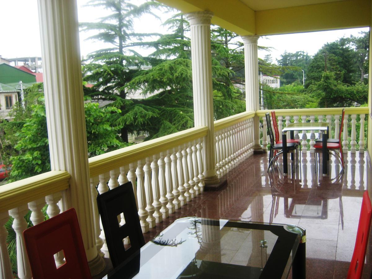 George'S House Otel Kobuleti Dış mekan fotoğraf